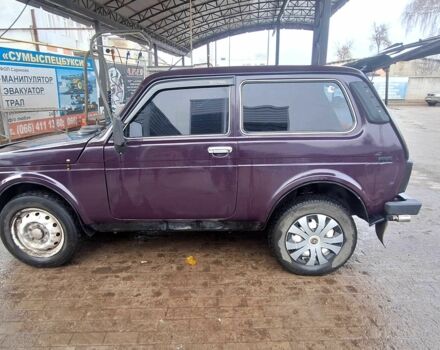 Фиолетовый ВАЗ 21213 Niva, объемом двигателя 1.7 л и пробегом 700 тыс. км за 2100 $, фото 3 на Automoto.ua