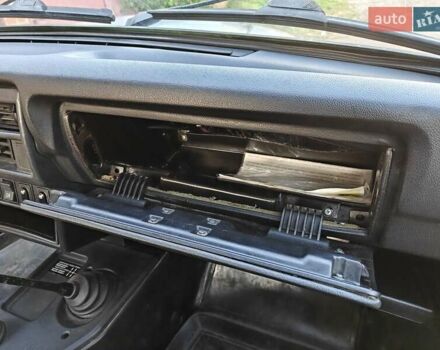 Фиолетовый ВАЗ 21213 Niva, объемом двигателя 1.7 л и пробегом 32 тыс. км за 4000 $, фото 39 на Automoto.ua