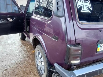 Фиолетовый ВАЗ 21213 Niva, объемом двигателя 1.7 л и пробегом 700 тыс. км за 2100 $, фото 1 на Automoto.ua