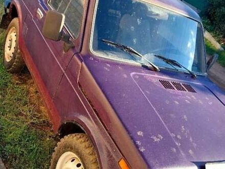 Фиолетовый ВАЗ 21213 Niva, объемом двигателя 1.7 л и пробегом 180 тыс. км за 2000 $, фото 1 на Automoto.ua