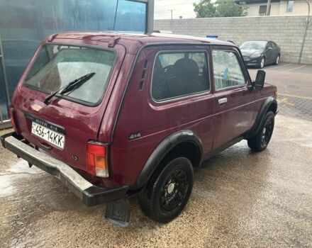 Красный ВАЗ 21213 Niva, объемом двигателя 1.7 л и пробегом 172 тыс. км за 3250 $, фото 3 на Automoto.ua