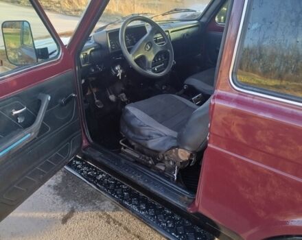 Червоний ВАЗ 21213 Niva, об'ємом двигуна 1.7 л та пробігом 170 тис. км за 2400 $, фото 7 на Automoto.ua