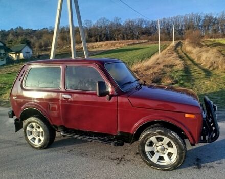 Червоний ВАЗ 21213 Niva, об'ємом двигуна 1.7 л та пробігом 170 тис. км за 2400 $, фото 3 на Automoto.ua