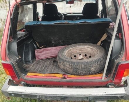 Красный ВАЗ 21213 Niva, объемом двигателя 0 л и пробегом 240 тыс. км за 2200 $, фото 5 на Automoto.ua