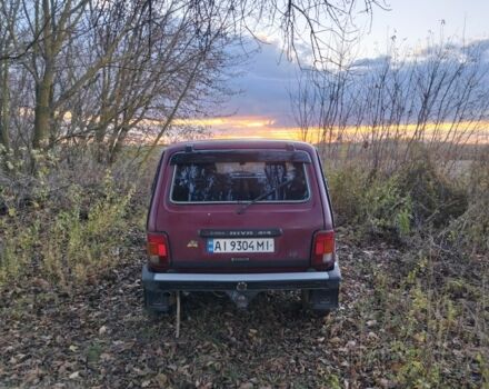 Червоний ВАЗ 21213 Niva, об'ємом двигуна 1.7 л та пробігом 260 тис. км за 2400 $, фото 3 на Automoto.ua