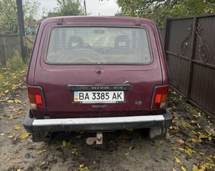 Червоний ВАЗ 21213 Niva, об'ємом двигуна 1.7 л та пробігом 200 тис. км за 1700 $, фото 2 на Automoto.ua