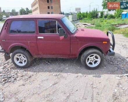 Красный ВАЗ 21213 Niva, объемом двигателя 1.7 л и пробегом 16 тыс. км за 2100 $, фото 10 на Automoto.ua