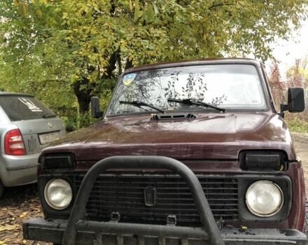 Красный ВАЗ 21213 Niva, объемом двигателя 1.7 л и пробегом 80 тыс. км за 2000 $, фото 6 на Automoto.ua