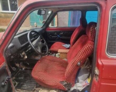 Червоний ВАЗ 21213 Niva, об'ємом двигуна 1.7 л та пробігом 100 тис. км за 1650 $, фото 5 на Automoto.ua