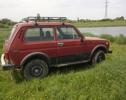 Красный ВАЗ 21213 Niva, объемом двигателя 1.7 л и пробегом 260 тыс. км за 2250 $, фото 3 на Automoto.ua