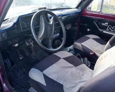 Червоний ВАЗ 21213 Niva, об'ємом двигуна 1.7 л та пробігом 250 тис. км за 1400 $, фото 3 на Automoto.ua