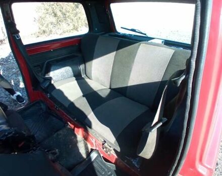 Красный ВАЗ 21213 Niva, объемом двигателя 1.69 л и пробегом 80 тыс. км за 2950 $, фото 7 на Automoto.ua
