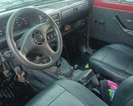 Красный ВАЗ 21213 Niva, объемом двигателя 1.7 л и пробегом 100 тыс. км за 2900 $, фото 2 на Automoto.ua
