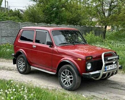 Красный ВАЗ 21213 Niva, объемом двигателя 1.7 л и пробегом 40 тыс. км за 3900 $, фото 8 на Automoto.ua