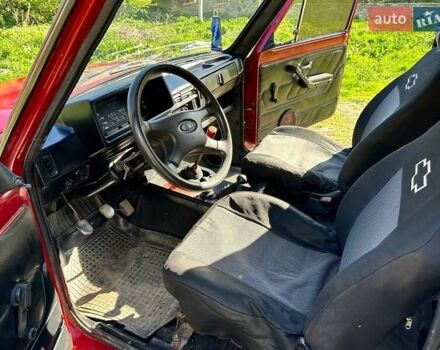 Красный ВАЗ 21213 Niva, объемом двигателя 1.7 л и пробегом 150 тыс. км за 2300 $, фото 8 на Automoto.ua