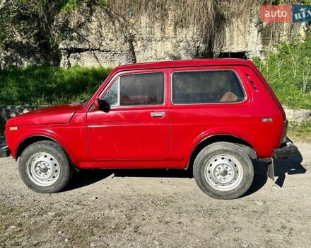Красный ВАЗ 21213 Niva, объемом двигателя 1.7 л и пробегом 150 тыс. км за 2300 $, фото 4 на Automoto.ua