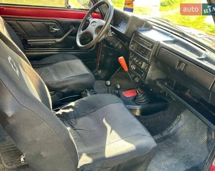 Красный ВАЗ 21213 Niva, объемом двигателя 1.7 л и пробегом 150 тыс. км за 2300 $, фото 9 на Automoto.ua