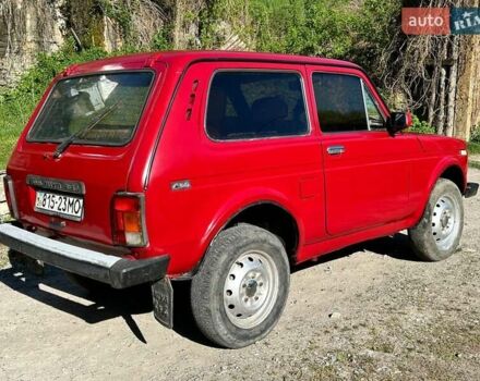 Красный ВАЗ 21213 Niva, объемом двигателя 1.7 л и пробегом 150 тыс. км за 2300 $, фото 6 на Automoto.ua