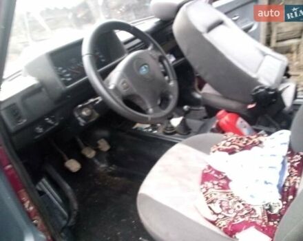 Красный ВАЗ 21213 Niva, объемом двигателя 1.7 л и пробегом 100 тыс. км за 4550 $, фото 3 на Automoto.ua