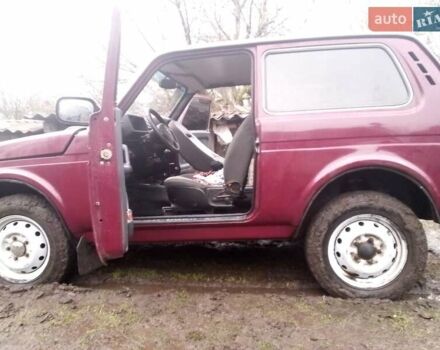 Красный ВАЗ 21213 Niva, объемом двигателя 1.7 л и пробегом 100 тыс. км за 4550 $, фото 4 на Automoto.ua