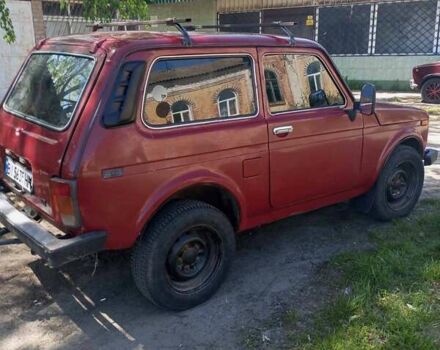 Красный ВАЗ 21213 Niva, объемом двигателя 1.69 л и пробегом 270 тыс. км за 2500 $, фото 2 на Automoto.ua