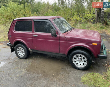 Красный ВАЗ 21213 Niva, объемом двигателя 1.57 л и пробегом 245 тыс. км за 2250 $, фото 2 на Automoto.ua
