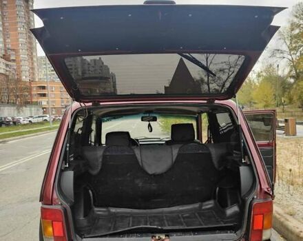 Червоний ВАЗ 21213 Niva, об'ємом двигуна 1.69 л та пробігом 197 тис. км за 3400 $, фото 4 на Automoto.ua