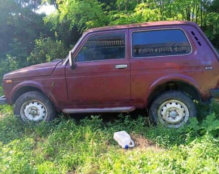 Червоний ВАЗ 21213 Niva, об'ємом двигуна 1.69 л та пробігом 213 тис. км за 1900 $, фото 3 на Automoto.ua
