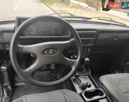 Червоний ВАЗ 21213 Niva, об'ємом двигуна 1.69 л та пробігом 197 тис. км за 3400 $, фото 12 на Automoto.ua