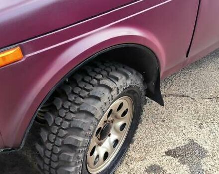 Красный ВАЗ 21213 Niva, объемом двигателя 1.69 л и пробегом 200 тыс. км за 3799 $, фото 10 на Automoto.ua