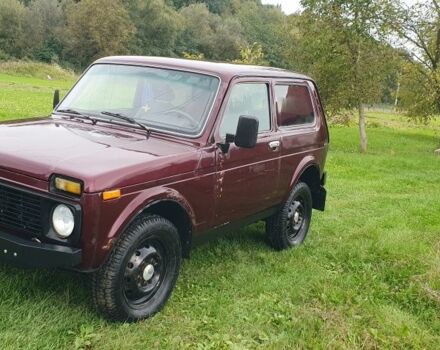 Красный ВАЗ 21213 Niva, объемом двигателя 1 л и пробегом 240 тыс. км за 2350 $, фото 2 на Automoto.ua