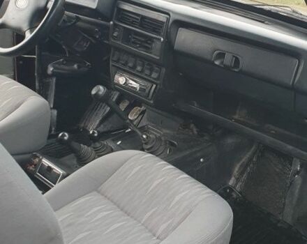 Красный ВАЗ 21213 Niva, объемом двигателя 1 л и пробегом 240 тыс. км за 2350 $, фото 7 на Automoto.ua