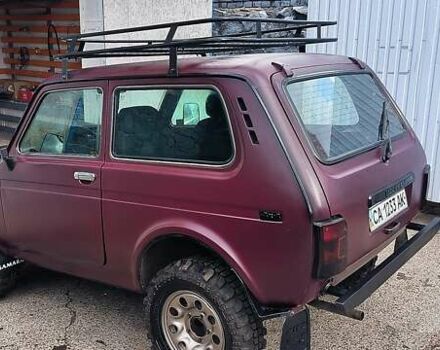 Красный ВАЗ 21213 Niva, объемом двигателя 1.69 л и пробегом 200 тыс. км за 3799 $, фото 11 на Automoto.ua