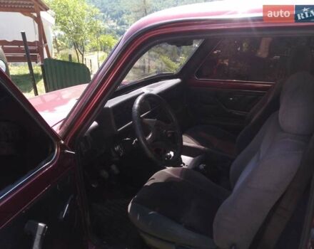 Красный ВАЗ 21213 Niva, объемом двигателя 1.69 л и пробегом 112 тыс. км за 3250 $, фото 4 на Automoto.ua