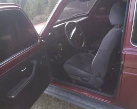 Красный ВАЗ 21213 Niva, объемом двигателя 1.69 л и пробегом 112 тыс. км за 3250 $, фото 9 на Automoto.ua