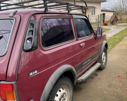 Червоний ВАЗ 21213 Niva, об'ємом двигуна 1.7 л та пробігом 300 тис. км за 3000 $, фото 1 на Automoto.ua