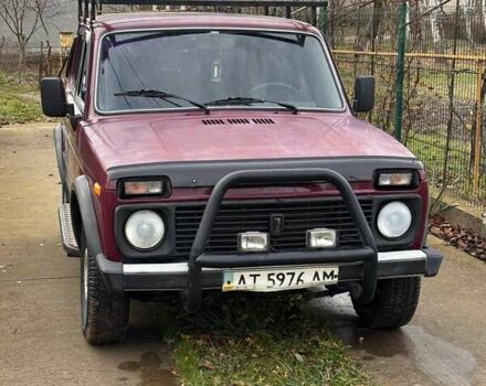 Червоний ВАЗ 21213 Niva, об'ємом двигуна 1.7 л та пробігом 300 тис. км за 3000 $, фото 4 на Automoto.ua
