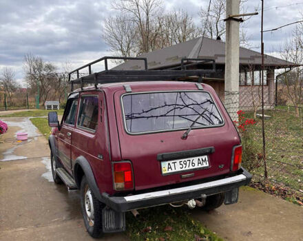 Червоний ВАЗ 21213 Niva, об'ємом двигуна 1.7 л та пробігом 300 тис. км за 3000 $, фото 1 на Automoto.ua