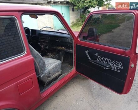 Красный ВАЗ 21213 Niva, объемом двигателя 1.7 л и пробегом 250 тыс. км за 2700 $, фото 1 на Automoto.ua