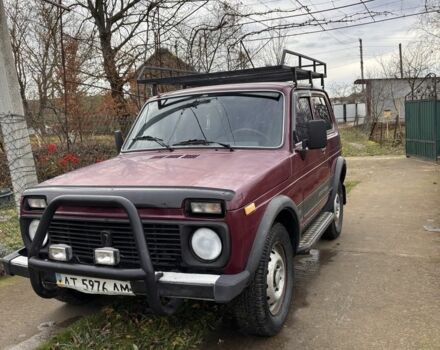 Червоний ВАЗ 21213 Niva, об'ємом двигуна 1.7 л та пробігом 300 тис. км за 3000 $, фото 3 на Automoto.ua