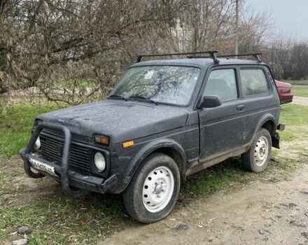 Червоний ВАЗ 21213 Niva, об'ємом двигуна 1.7 л та пробігом 250 тис. км за 999 $, фото 12 на Automoto.ua