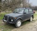 Червоний ВАЗ 21213 Niva, об'ємом двигуна 1.7 л та пробігом 250 тис. км за 999 $, фото 12 на Automoto.ua