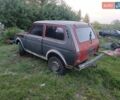 Красный ВАЗ 21213 Niva, объемом двигателя 1.7 л и пробегом 150 тыс. км за 1199 $, фото 2 на Automoto.ua
