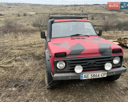 Красный ВАЗ 21213 Niva, объемом двигателя 1.7 л и пробегом 280 тыс. км за 3500 $, фото 1 на Automoto.ua