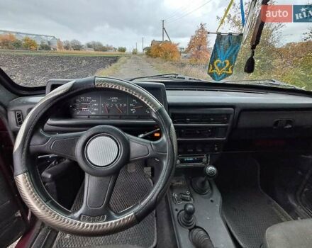 Красный ВАЗ 21213 Niva, объемом двигателя 1.69 л и пробегом 156 тыс. км за 3950 $, фото 12 на Automoto.ua