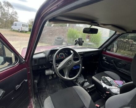 Красный ВАЗ 21213 Niva, объемом двигателя 1.7 л и пробегом 250 тыс. км за 3200 $, фото 10 на Automoto.ua