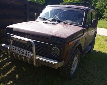 Красный ВАЗ 21213 Niva, объемом двигателя 1.6 л и пробегом 260 тыс. км за 2900 $, фото 1 на Automoto.ua