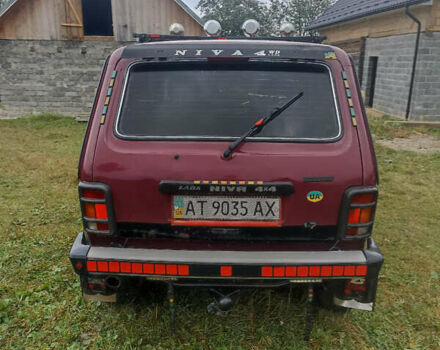 Червоний ВАЗ 21213 Niva, об'ємом двигуна 1.7 л та пробігом 145 тис. км за 2100 $, фото 2 на Automoto.ua
