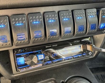 Красный ВАЗ 21213 Niva, объемом двигателя 1.7 л и пробегом 130 тыс. км за 4500 $, фото 5 на Automoto.ua