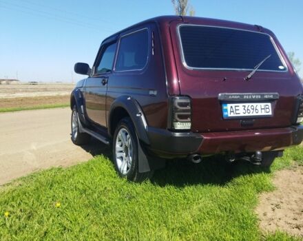 Красный ВАЗ 21213 Niva, объемом двигателя 1.7 л и пробегом 200 тыс. км за 4300 $, фото 4 на Automoto.ua